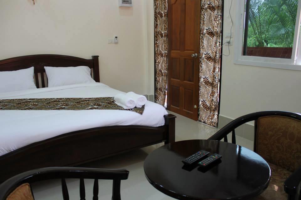 Baan Mek Lom Hotel Khaulak Kültér fotó