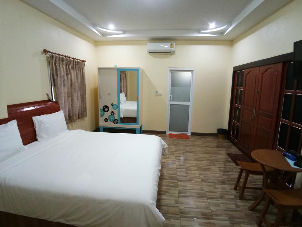 Baan Mek Lom Hotel Khaulak Kültér fotó